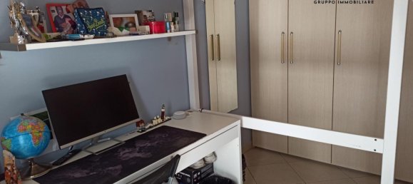 Квартира с 3 комнатами в Триест, Италия № 127907 9