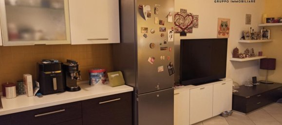 Квартира с 3 комнатами в Триест, Италия № 127907 3