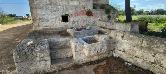 Дом с 6 комнатами в Монополи, Италия № 138237 21