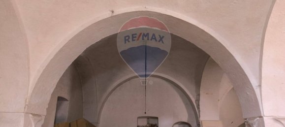 Дом с 6 комнатами в Монополи, Италия № 138237 6