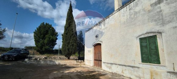 Дом с 6 комнатами в Монополи, Италия № 138237 7