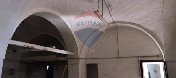 Дом с 6 комнатами в Монополи, Италия № 138237 18