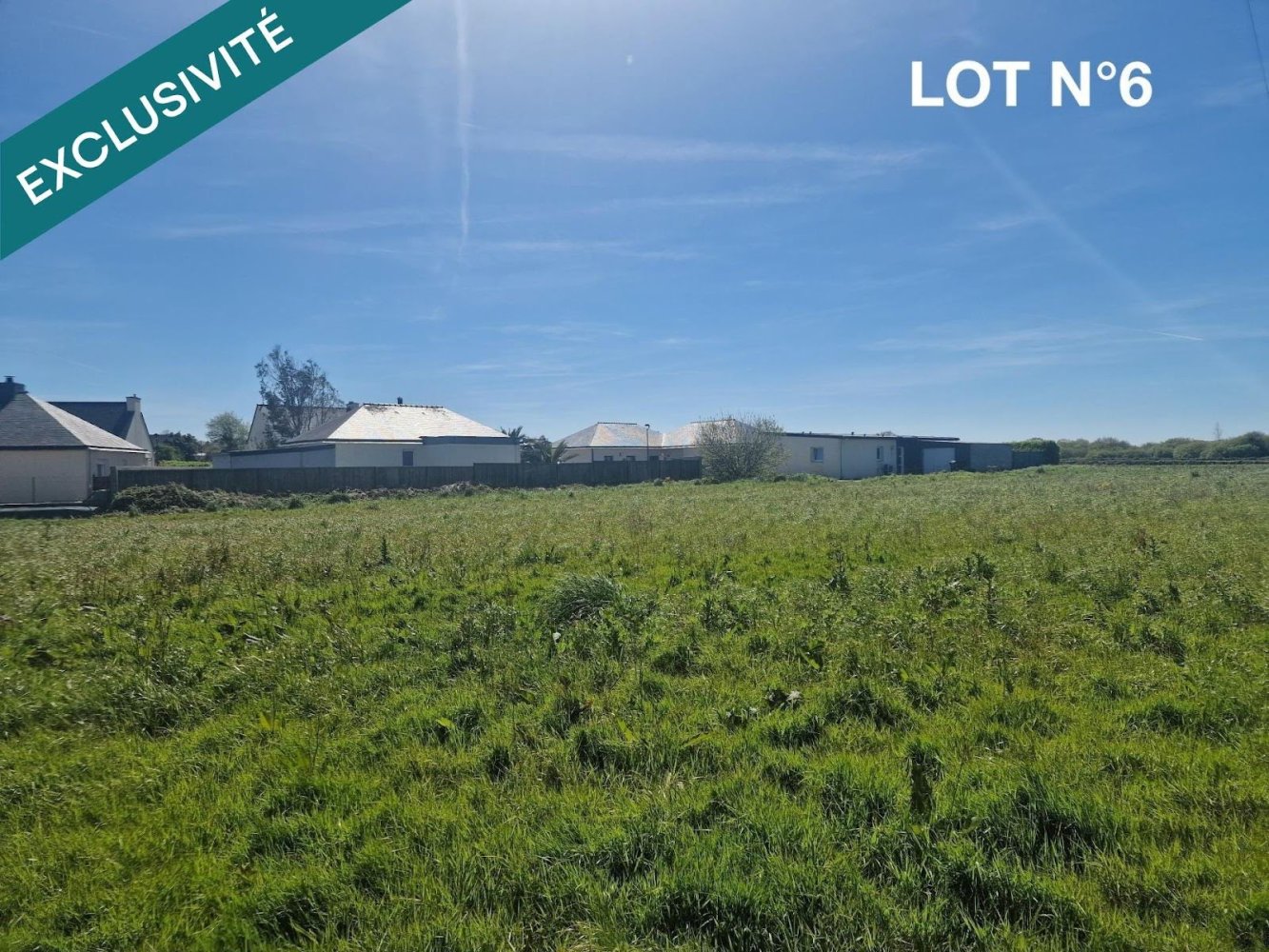 498m² Land in Cleder, France No. 106662
