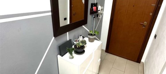 3 rooms Apartment in Seveso, Italy No. 211641 5