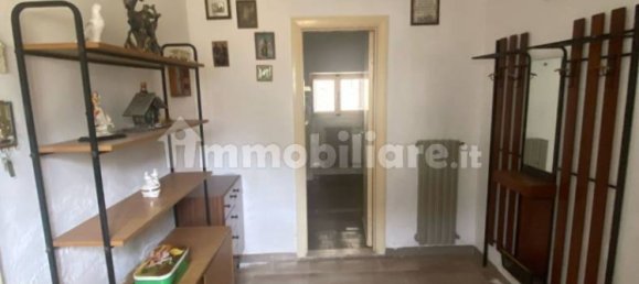1 bedroom Apartment in Catignano, Italy No. 250814 9