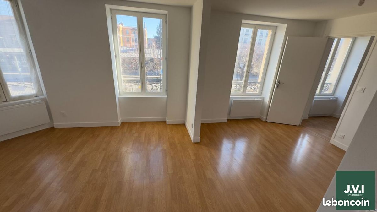 Apartamento de 1 dormitorio en Enghien-les-Bains, France No. 182971