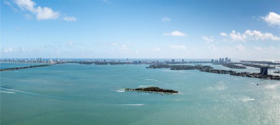 4 dormitorios propiedad comercial en venta en Miami, Miami-Dade, Florida, USA № 615926 30