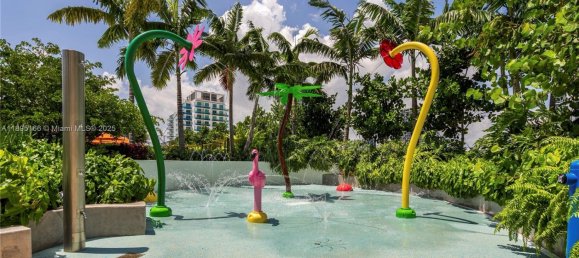 4 dormitorios propiedad comercial en venta en Miami, Miami-Dade, Florida, USA № 615926 5