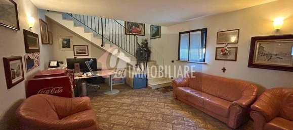 Villa de 4 dormitorios en Rivarolo Mantovano, Italy No. 273565 7