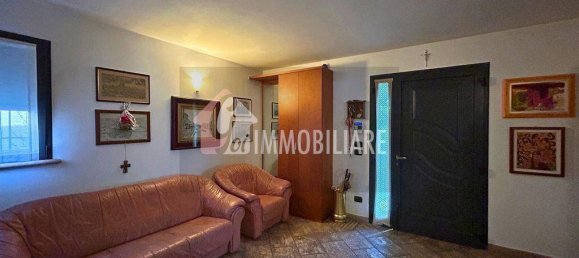 Villa de 4 dormitorios en Rivarolo Mantovano, Italy No. 273565 12