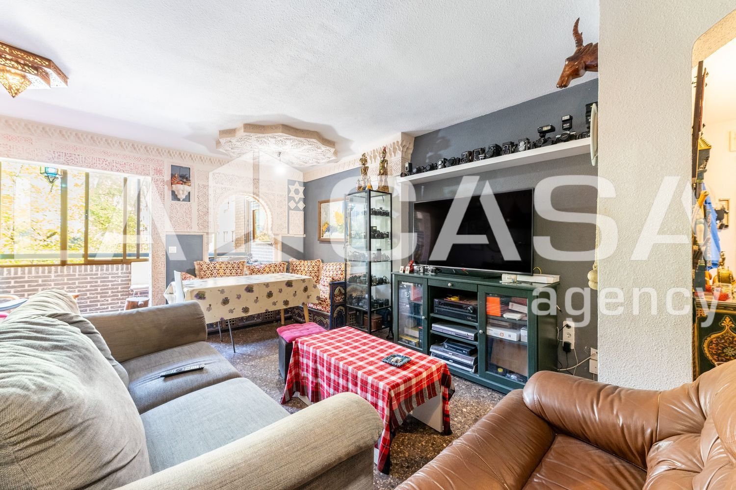 3 bedrooms Apartment in Valencia, Spain No. 237581