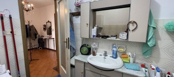 Apartamento de 4 divisões em Moncalieri, Italy N.º 40246 6
