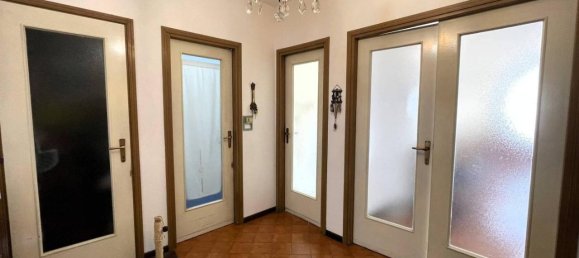 Apartamento de 4 divisões em Moncalieri, Italy N.º 40246 19