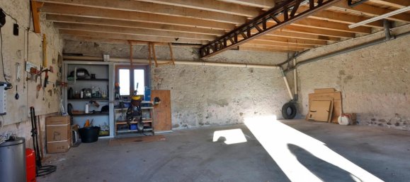 10 bedrooms House in Noyant-d'Allier, France No. 196532 24