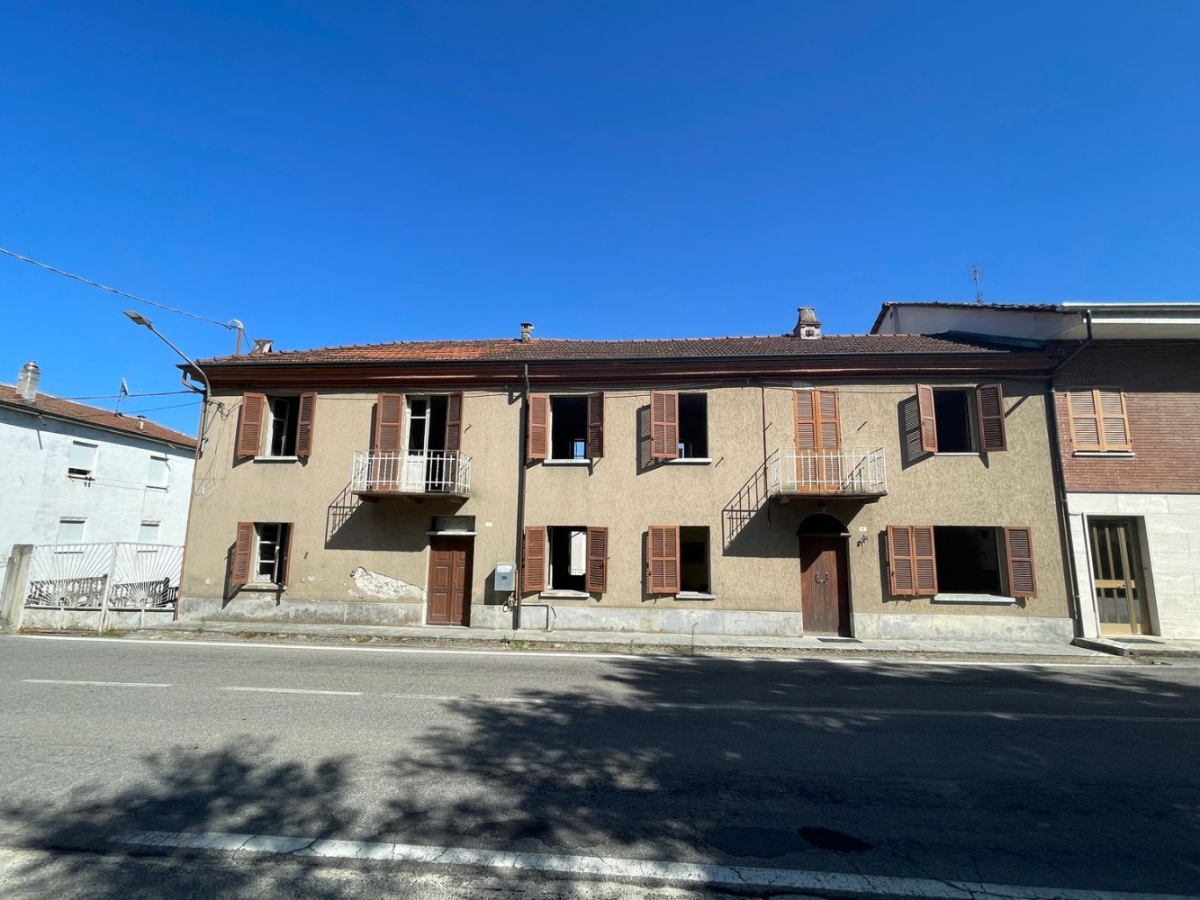 12 rooms House in Loazzolo, Italy No. 283465