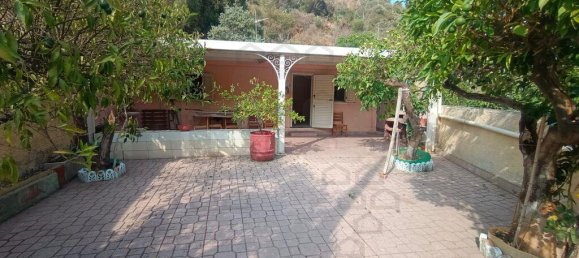 Вилла с 3 комнатами в Мессина, Италия № 17637 11