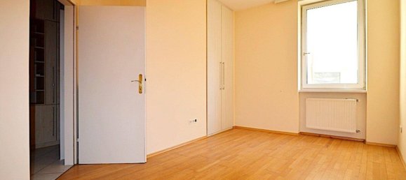 2 rooms Apartment in Rudolfsheim-Funfhaus, Austria No. 182628 2