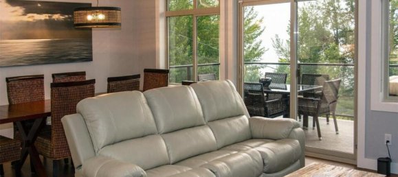 3 bedrooms House in British Columbia, Canada No. 1317 8