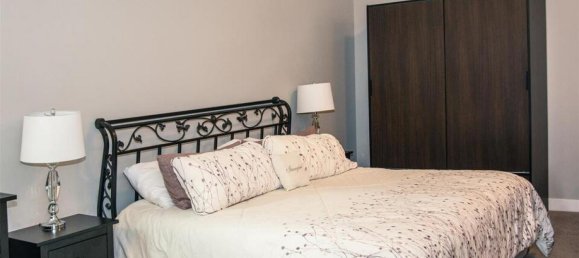 3 bedrooms House in British Columbia, Canada No. 1317 10