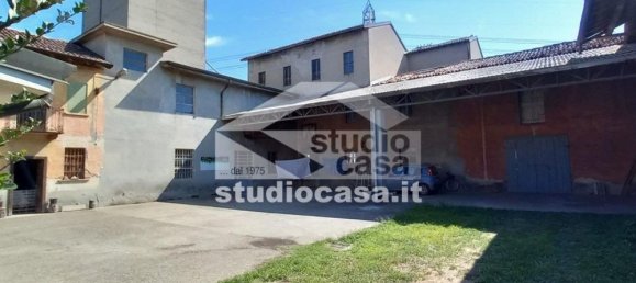 Casa de 9 divisões em Dovera, Italy N.º 269484 2