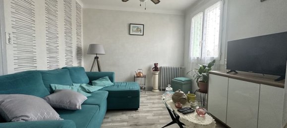 3 bedrooms House in Saint-Germain-des-Fosses, France No. 200926 4