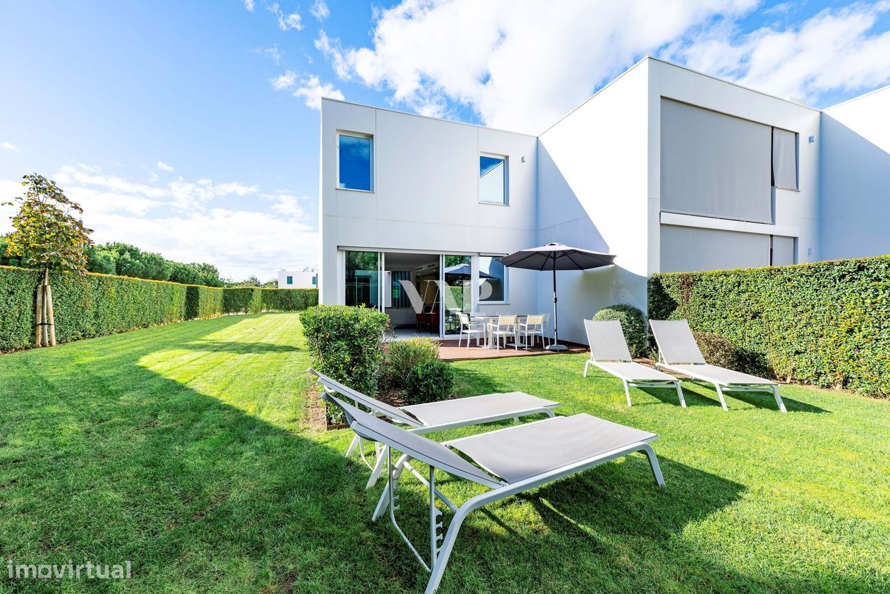 3 Schlafzimmer Haus in Quarteira, Portugal, Nr. 130950