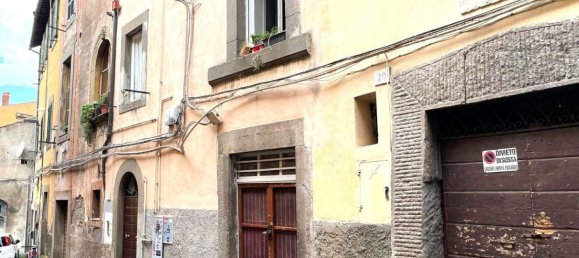 Квартира с 5 комнатами в Витербо, Италия № 284740 8