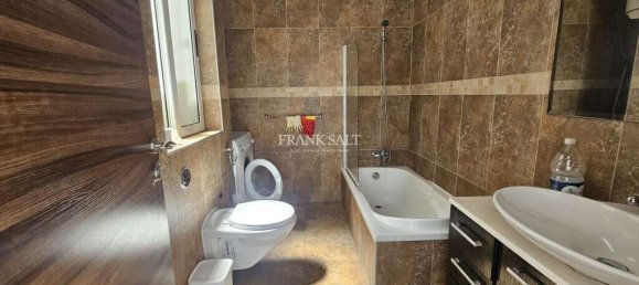 Ático de 3 dormitorios en Swatar, Malta No. 3004 4