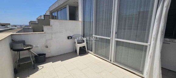 Ático de 3 dormitorios en Swatar, Malta No. 3004 13