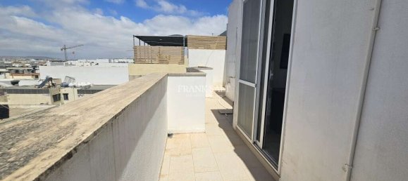 Ático de 3 dormitorios en Swatar, Malta No. 3004 8