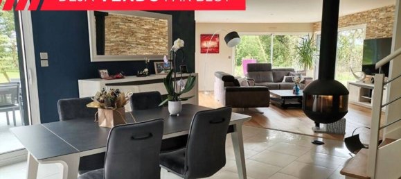 4 bedrooms Villa in Saint-Uniac, France No. 273212 2