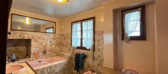 4 bedrooms House in Sucy-en-Brie, France No. 166402 6