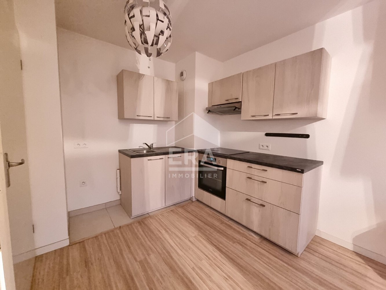 Apartamento de 1 dormitorio en Neuilly-sur-Marne, France No. 166580