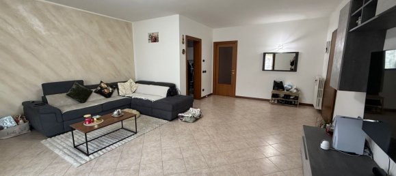 3 rooms Apartment in Oppeano, Italy No. 197199 2