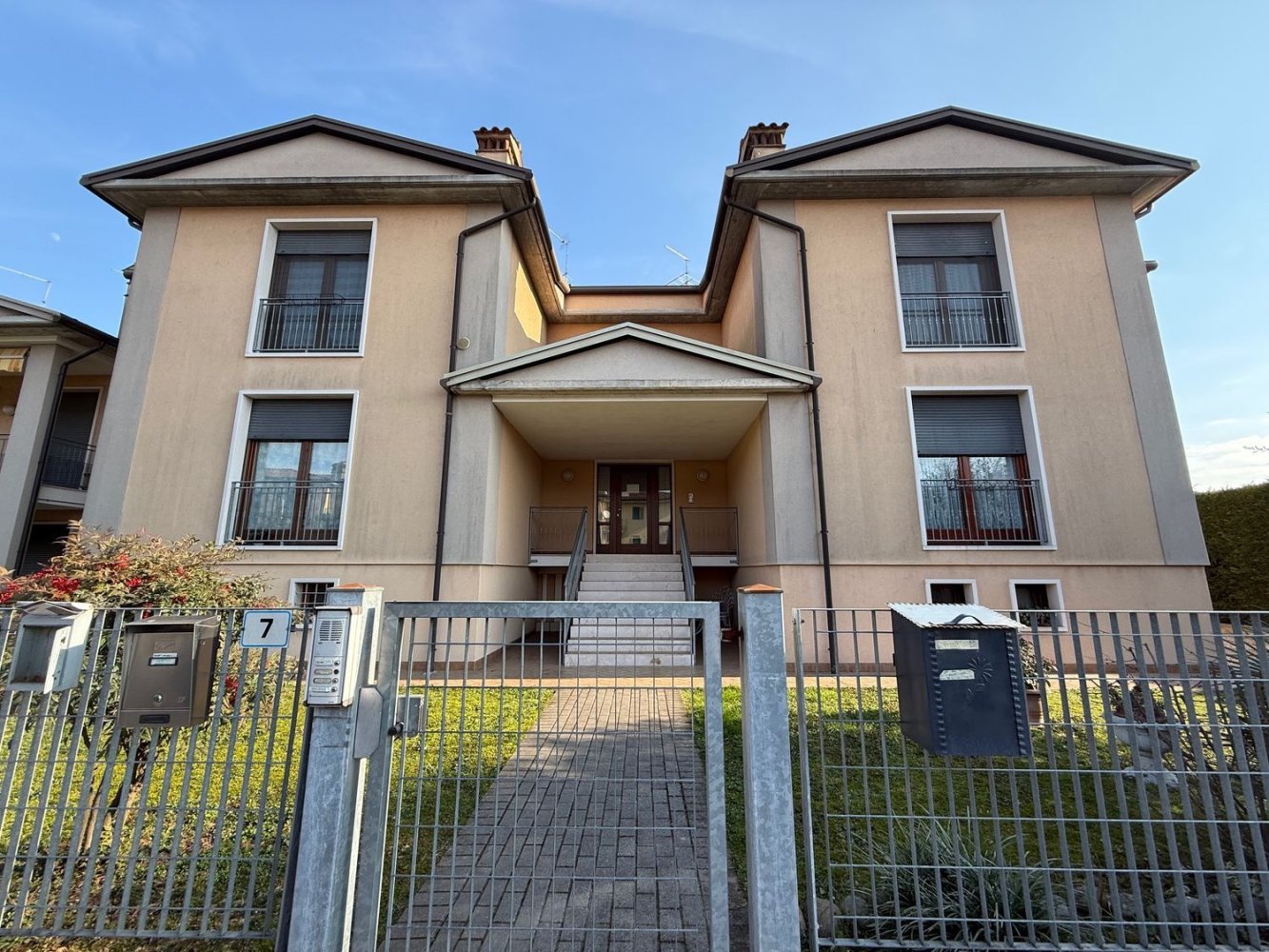 3 rooms Apartment in Oppeano, Italy No. 197199