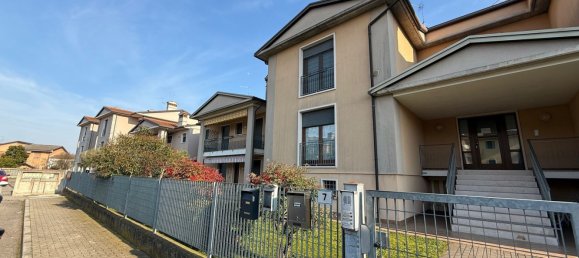 3 rooms Apartment in Oppeano, Italy No. 197199 31