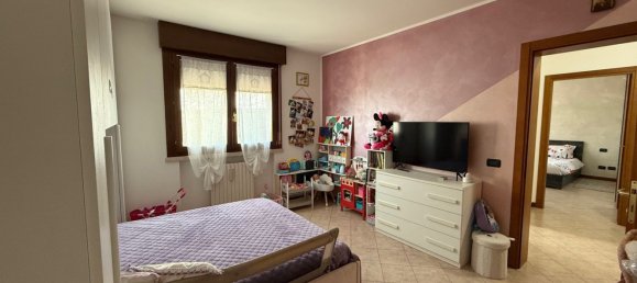 3 rooms Apartment in Oppeano, Italy No. 197199 12