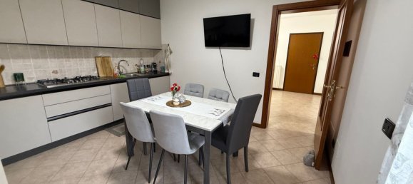 3 rooms Apartment in Oppeano, Italy No. 197199 5