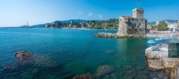 Квартира с 5 комнатами в Рапалло, Италия № 233939 32