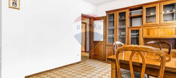 Apartamento de 3 habitaciónes en Carnago, Italy No. 223457 7