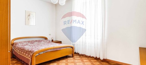 Apartamento de 3 habitaciónes en Carnago, Italy No. 223457 8