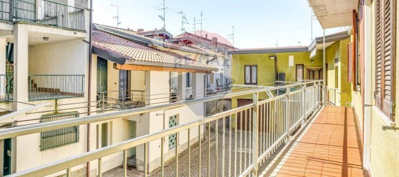 Apartamento de 3 habitaciónes en Carnago, Italy No. 223457 21