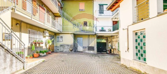 Apartamento de 3 habitaciónes en Carnago, Italy No. 223457 22