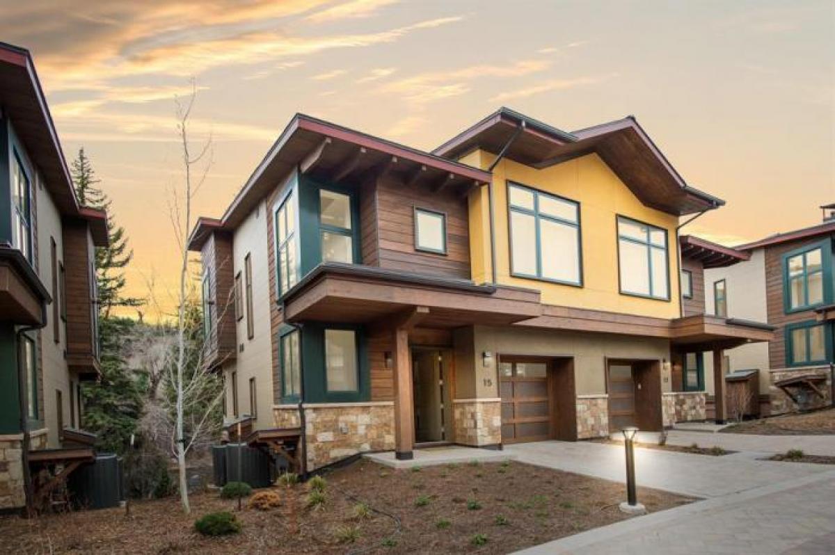 Земельный участок с 4 спальнями в Эйвон, США № 465355