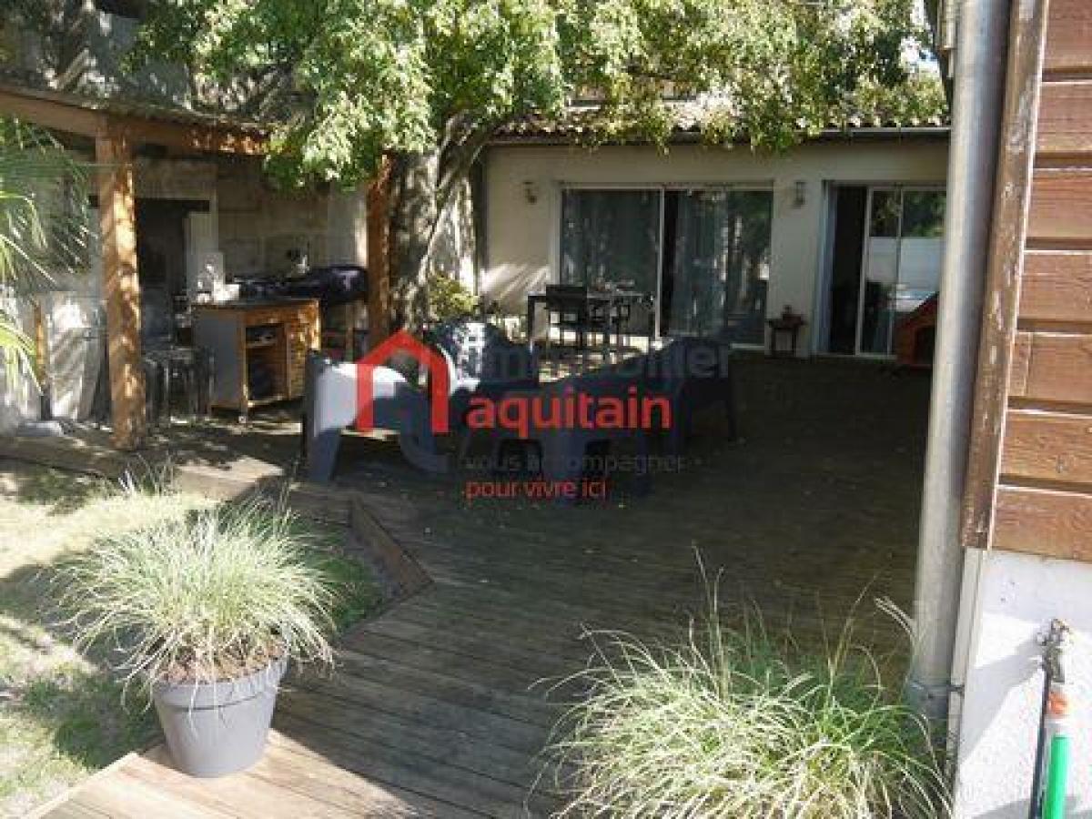 7 bedrooms House in Libourne, France No. 3368