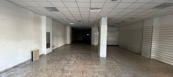 Gewerbliche Immobilie in Pescara, Italy 180m², Nr. 41887 11