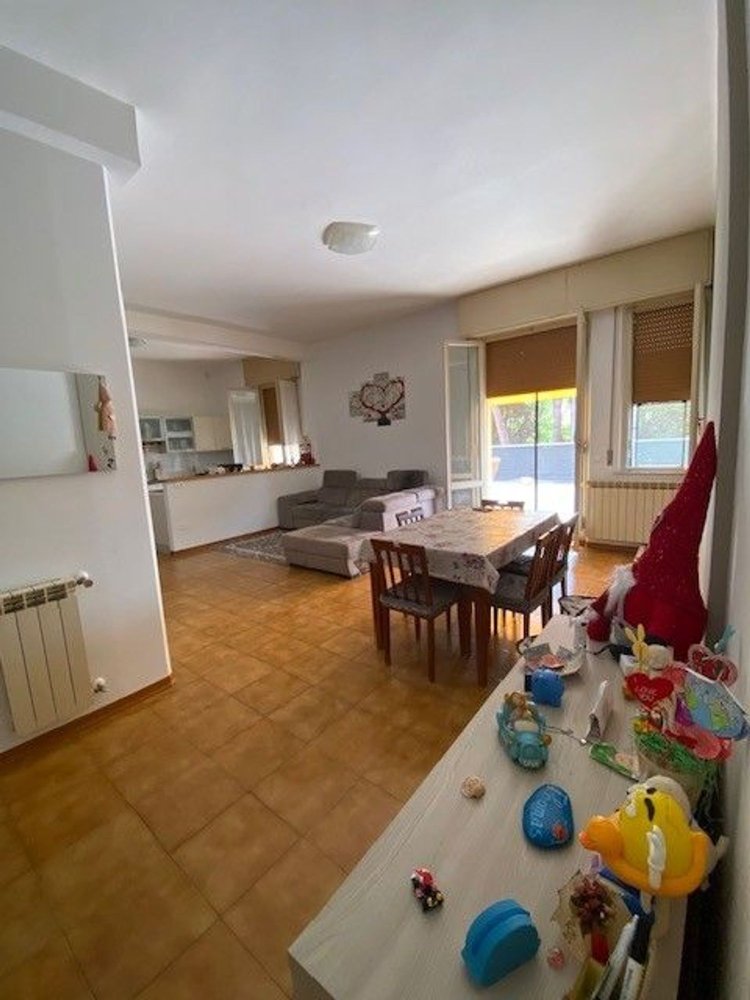 5 bedrooms Apartment in Pesaro, Italy No. 320227