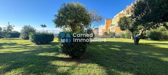 5 rooms Apartment in Naples, Italy No. 30880 6