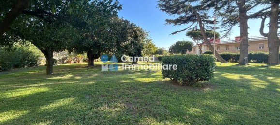 5 rooms Apartment in Naples, Italy No. 30880 4