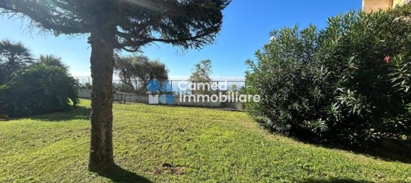 5 rooms Apartment in Naples, Italy No. 30880 7